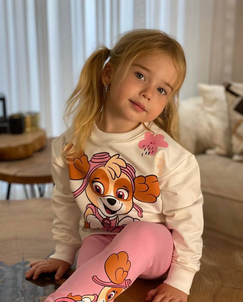 ✨ Conjunto de Niña Skye – ¡Aventuras con Estilo! 🐶💖✈️