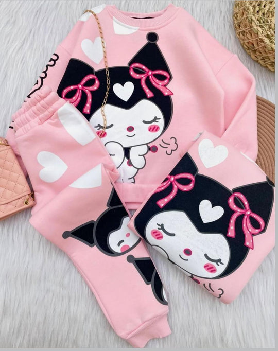 Comodidad total, estilo único y la magia de Kuromi... ¡Todo en un solo conjunto para tu peque!