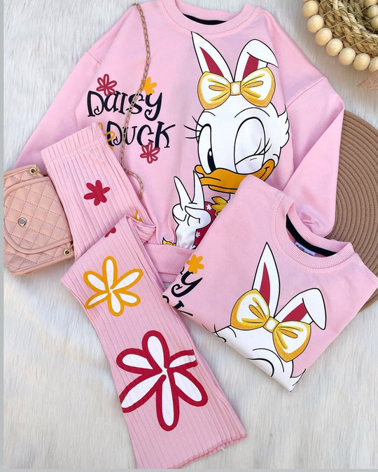 Haz que cada día de tu peque sea mágica con Mickey, Daisy y Kuromi en su outfit. Una vez que los tenga puestos todos notaran cuando llegue.