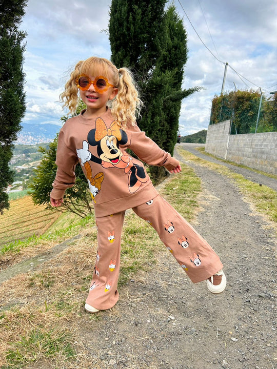¡La Única Verdad Sobre la Ropa de Niños: O Es Cómoda o Es Una Tortura. Estos Conjuntos Son la Prueba Irrefutable de que la Alegría Viene Bien Vestida!