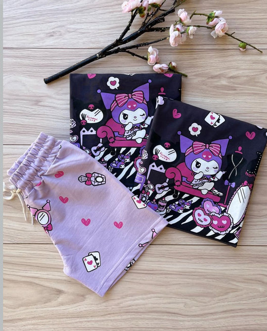 Conjuntos que capturan miradas y elevan su esencia desde el primer paso. Con diseños únicos para niños con actitud, estilo y personalidad propia.